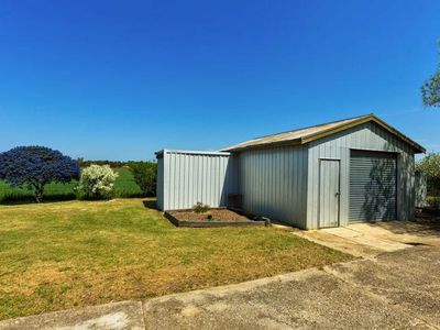14 Howlong Road, Rutherglen