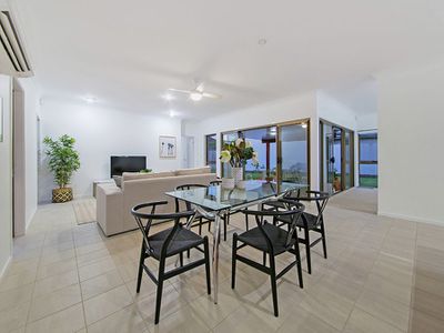 11 Mossvale Drive, Wakerley