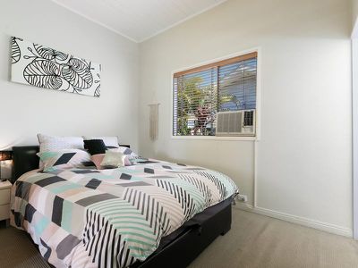 26 Lamorna Street, Rochedale South