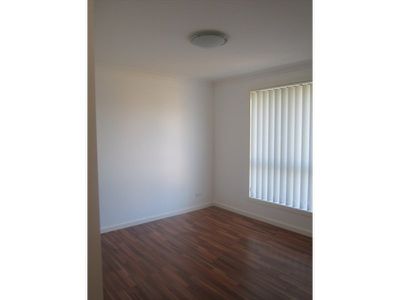 3 / 8 Acacia Street, Windang