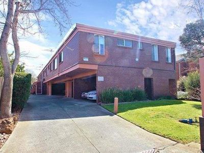 1 / 25 Empire Street, Footscray
