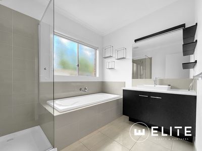 19 Kensington Square, Drouin