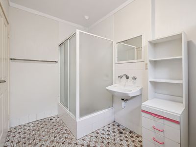 3 / 4 Villiers Street, Yokine
