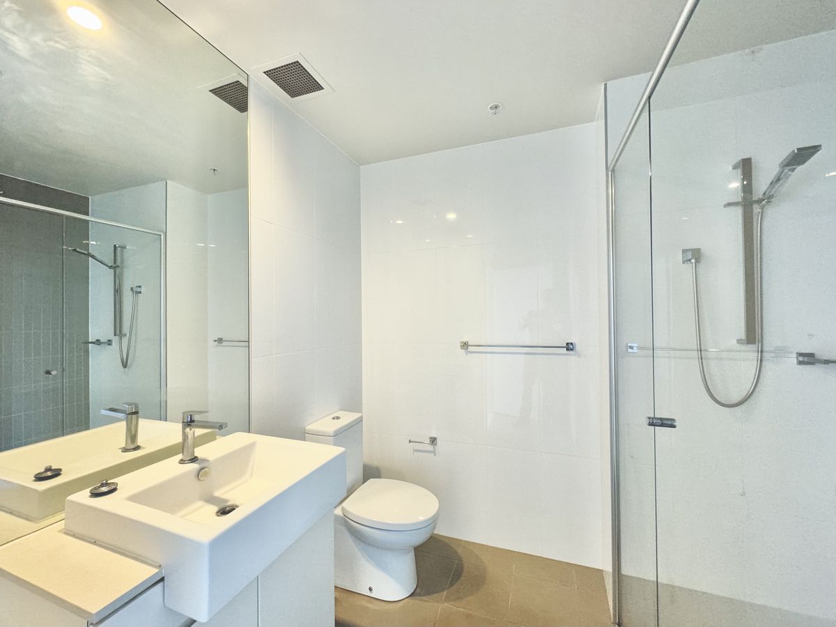 1507 / 438 Victoria Avenue, Chat...