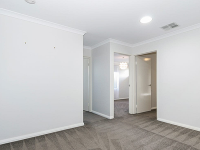 21 Chucklebud Street, Banksia Grove