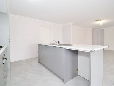 1 Ballaballa Close , Baldivis