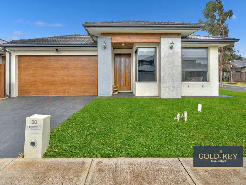 30 Broom Road, Aintree