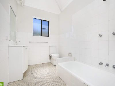 30 Hurry Crescent, Warrawong