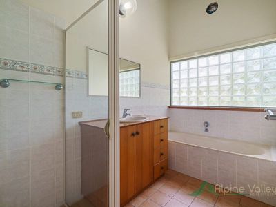 17 Hores Lane, Tawonga