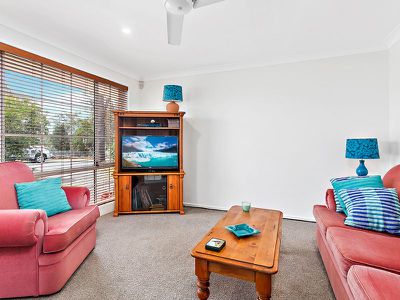 37 Centenary Road, Albion Park
