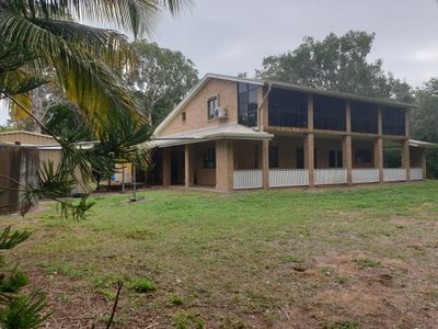 198 Miran Khan Drive, Armstrong Beach