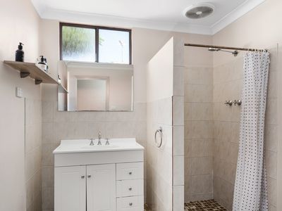 207 Collins Street, Piccadilly