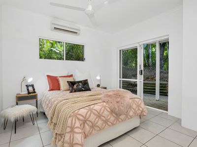 19-21 Falcon Street, Bayview Heights