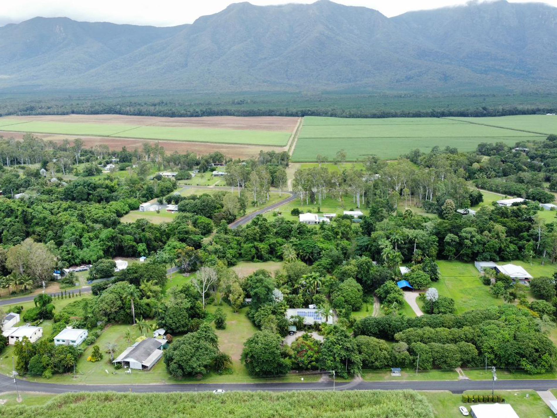 755 ELLERBECK ROAD, Carruchan