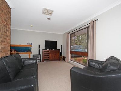 10 Eureka Street, Hannans