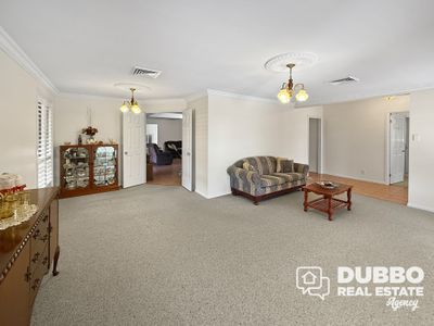 39 Grangewood Drive, Dubbo