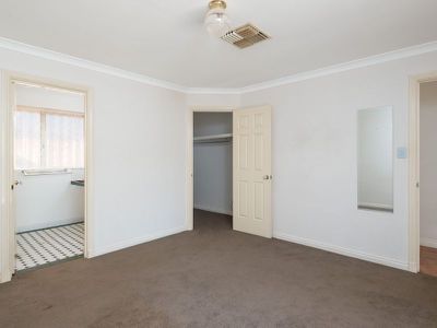 4A Mettam Close, Boulder