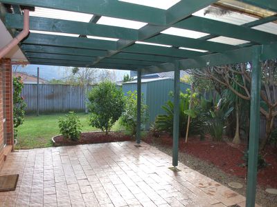 8 Greywood Place, Horsley