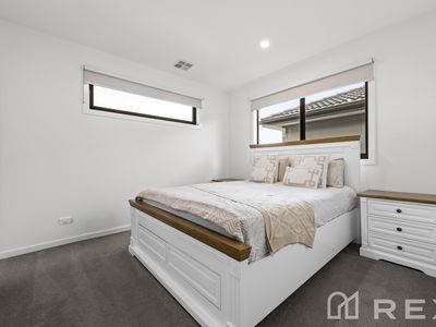 2 / 33 Albert Road, Hallam