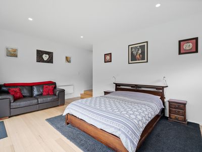 60 Clear Creek Road, Woodbridge