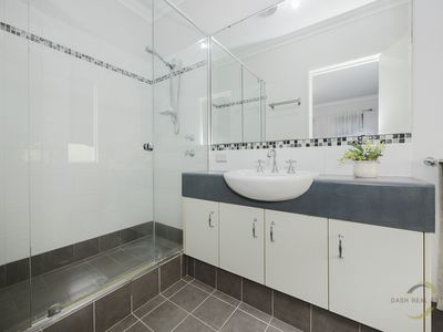 8A Salitage Link, Pearsall