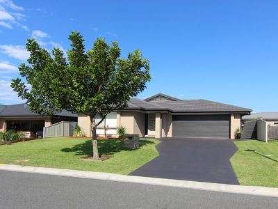 26 Massie Crescent, Tuncurry