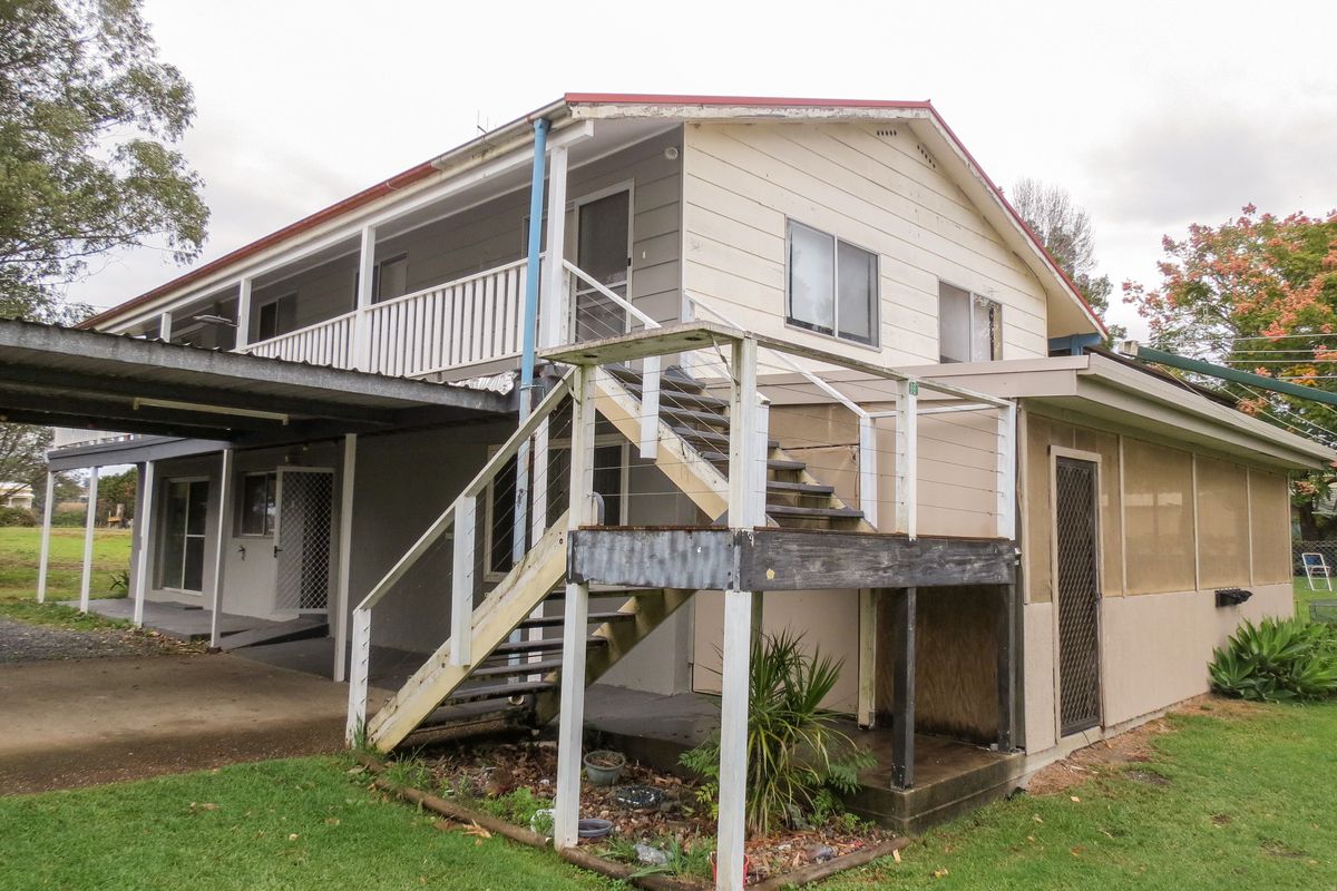 31 East Combined Street, Wingham