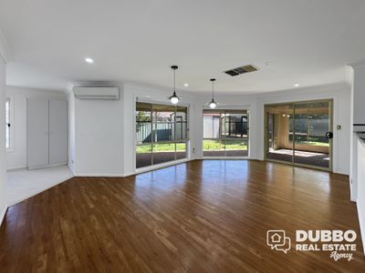 6 Tulloch Place, Dubbo