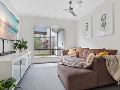 10 Frogmouth Street, Upper Coomera