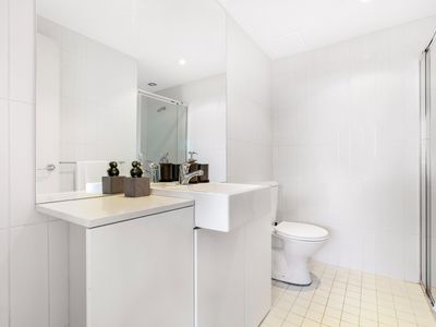 72 / 2 Levy Walk, Zetland