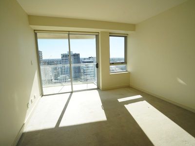 2206 / 79-81 Berry Street, North Sydney