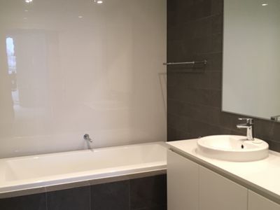 602 / 17 Grattan Close, Forest Lodge