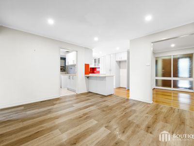 40 Murchison Crescent, Clayton South