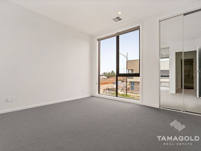 30 Society Circuit, Aintree