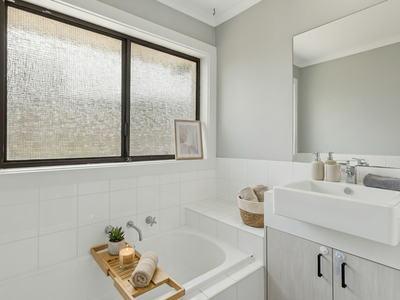 6 Josephina Ct, Carrum Downs