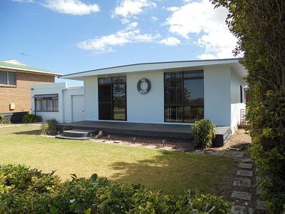 130 Sea Parade, Port Macdonnell