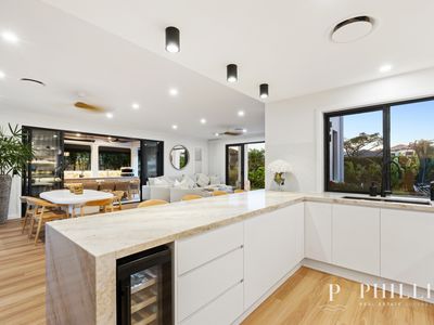 2566 Cressbrook Drive, Hope Island