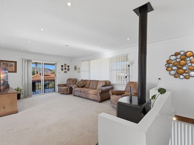 11 Mcdonald Crescent, Tamworth