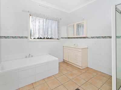 46 Illowra Crescent, Primbee