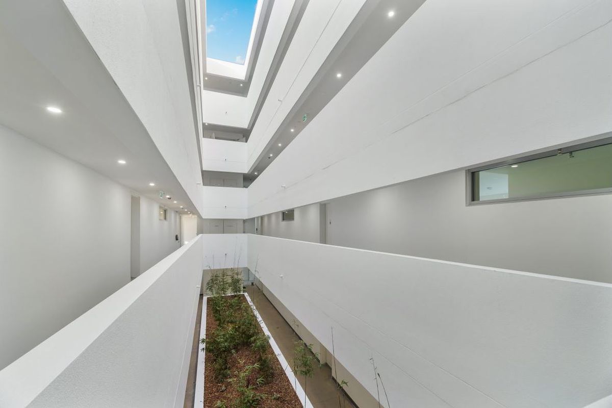 A205 / 98 Lakeside Parade, Jordan Springs