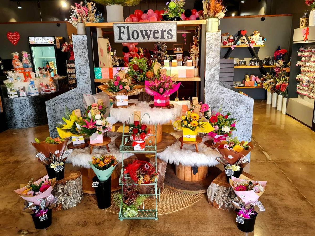 Bud N Bloom Florist