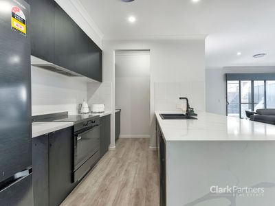 18 Houghton Street, Spring Mountain