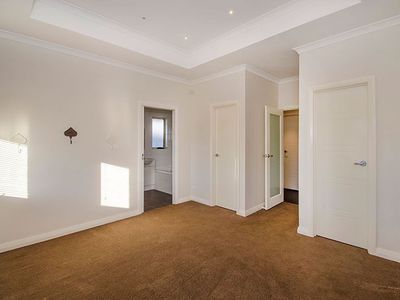 44 Osmetti Drive, Somerville