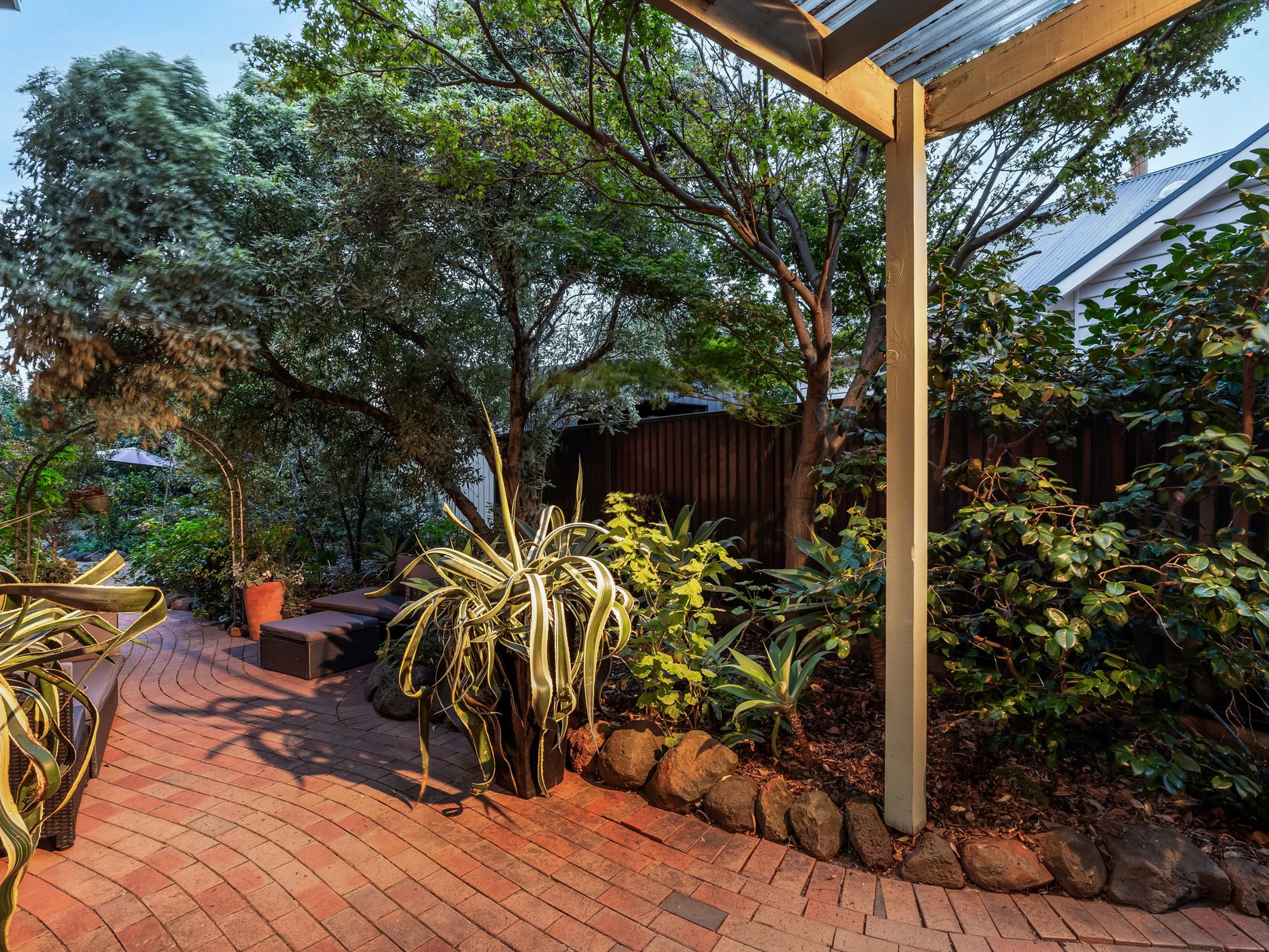 37 Myrtle Grove, Altona