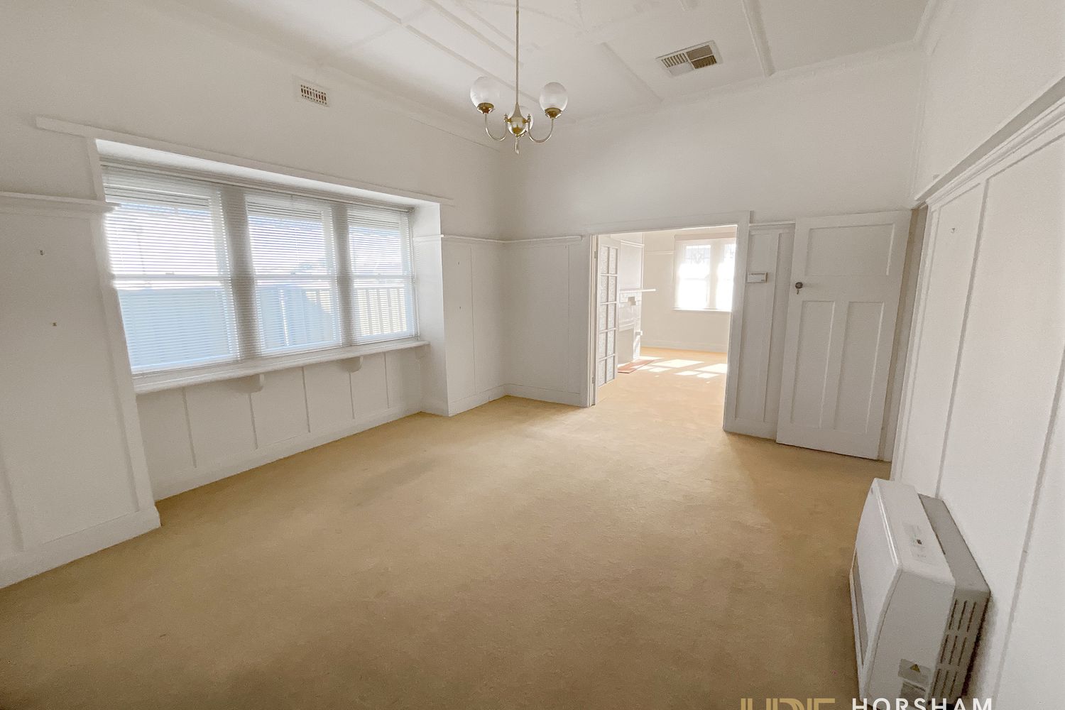 2 Bowden Street, Horsham