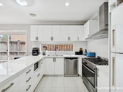 4 Bleecker Way, Point Cook