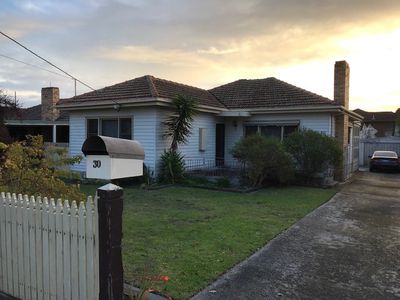 30 Browns Road, Clayton