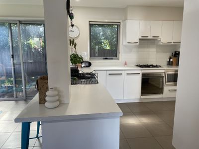 11 Hodgetts Drive, Warrnambool