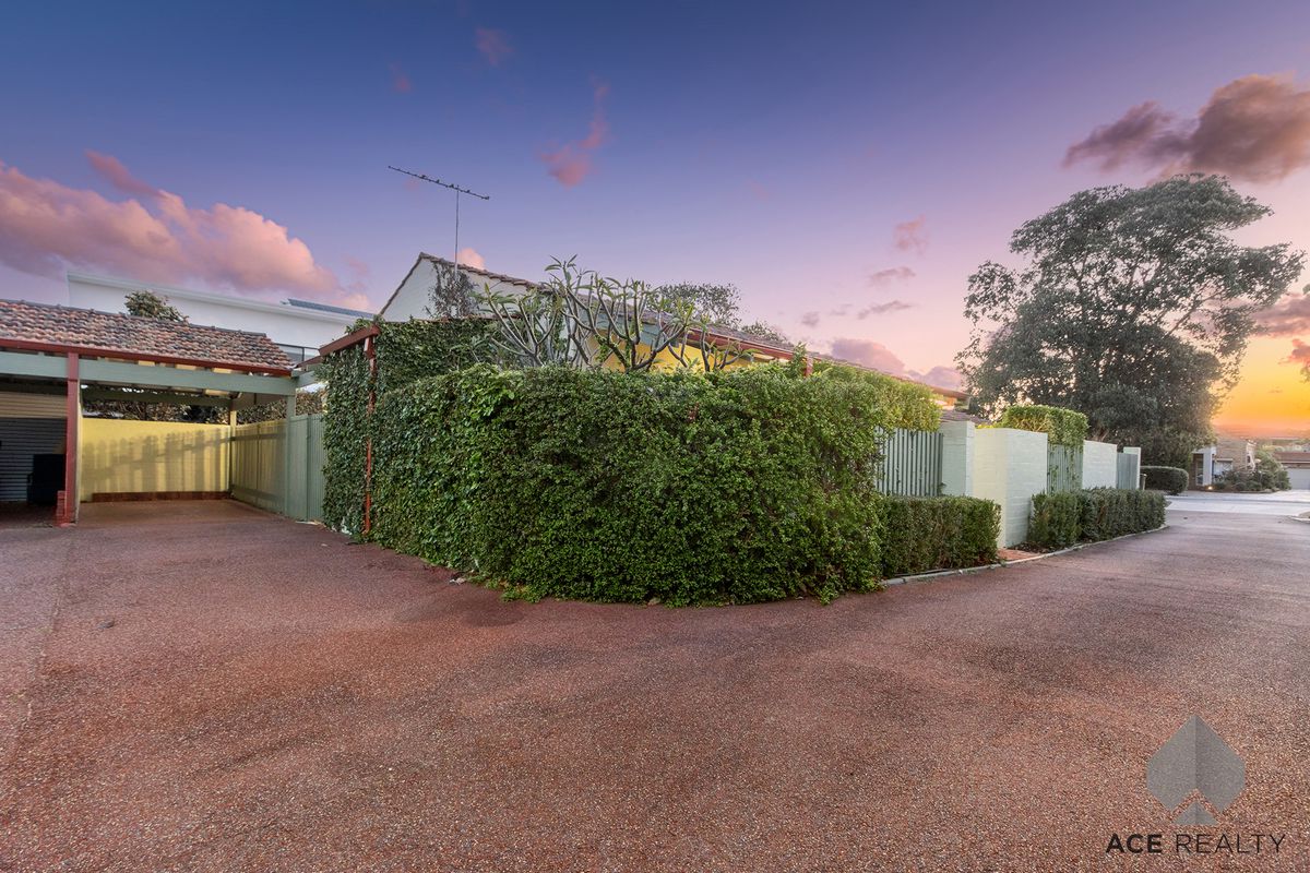 2 / 62 Lockhart Street, Como