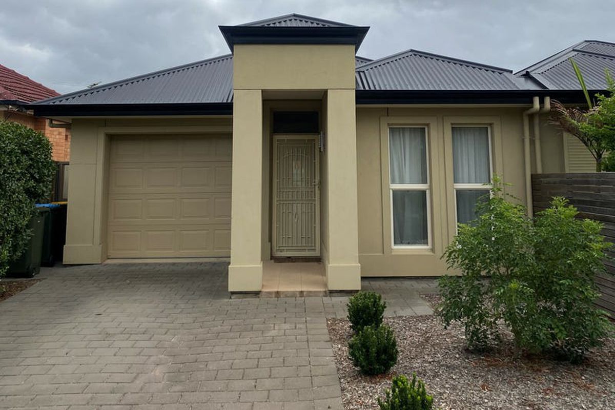 28 Leeds Avenue, Northfield